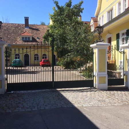 Ferienwohnung Im Gruenen Auf Idyllisch Gelegenen Gutshof Und Doch So Zentral Вальдсхут-Тинген Экстерьер фото